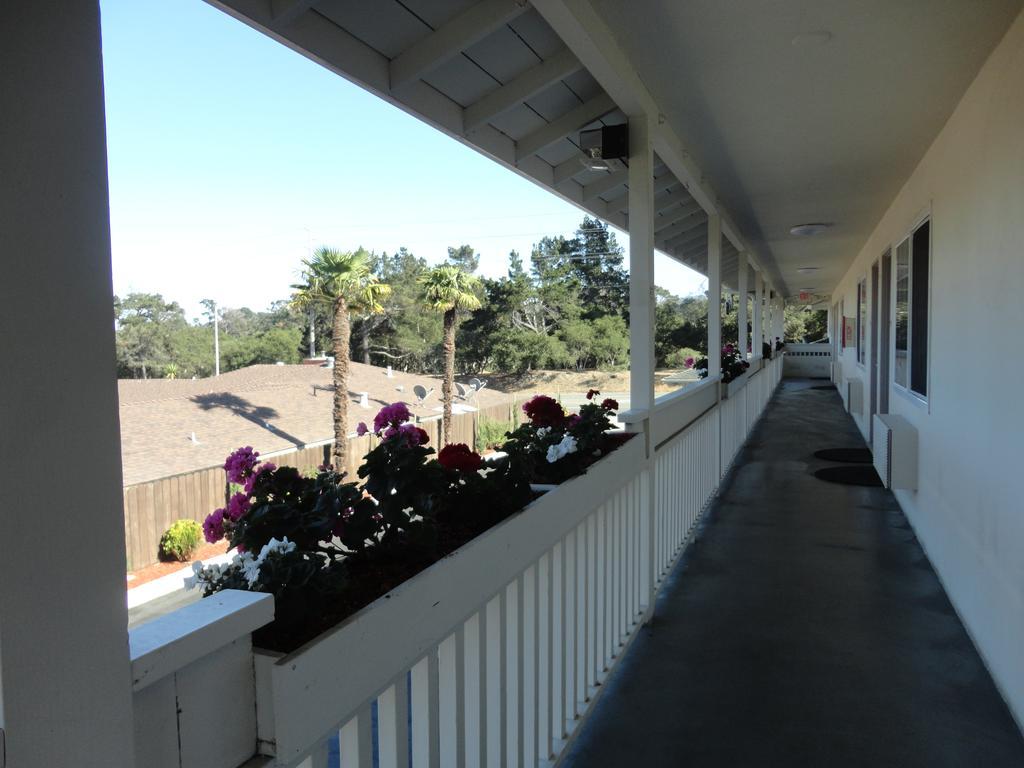Fisherman'S Cove Inn Monterey Buitenkant foto
