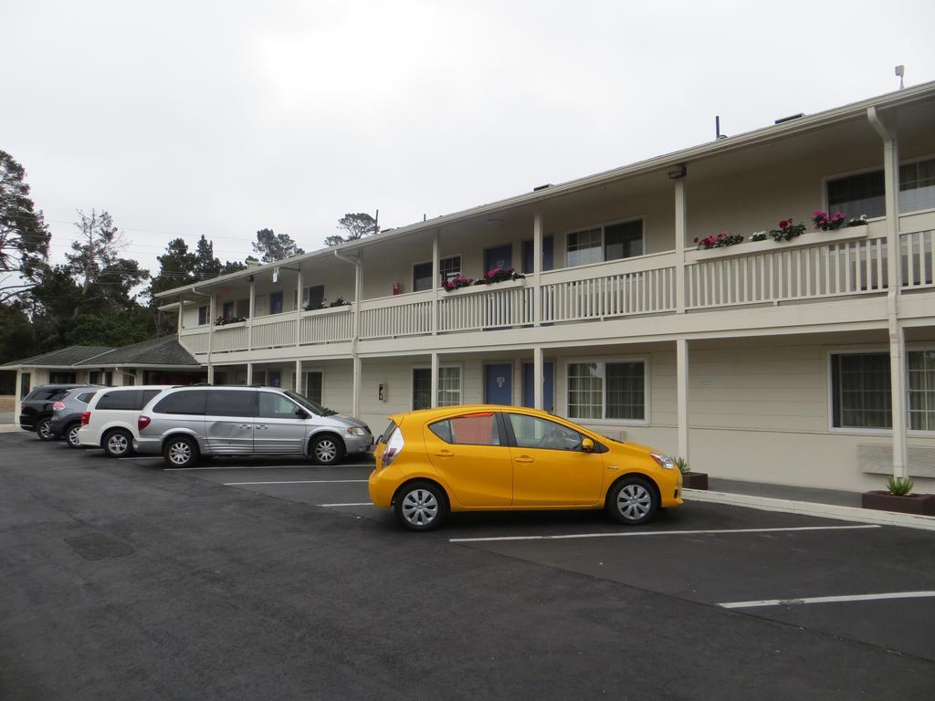 Fisherman'S Cove Inn Monterey Buitenkant foto
